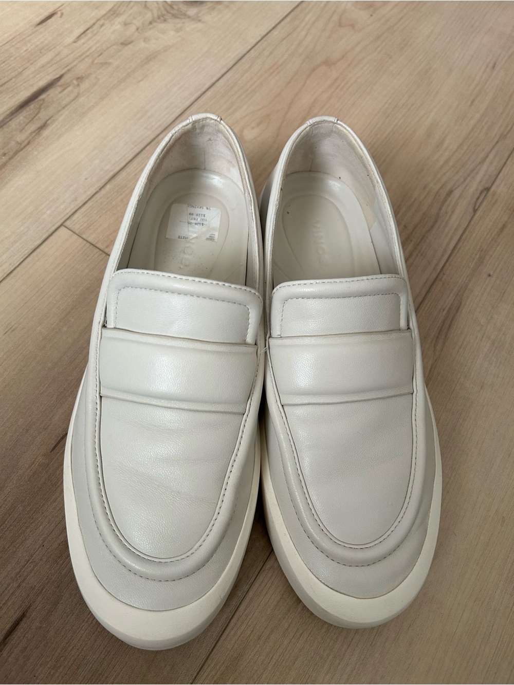 Vince Ghita Off White Platform Penny Loafers Women’s Size 8
